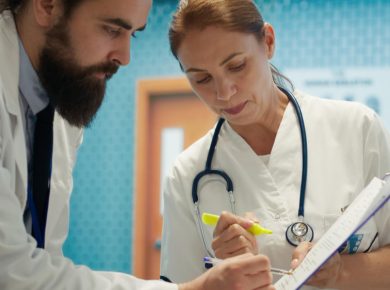 Ce trebuie verificat înaintea unei proceduri de puncție a sânului